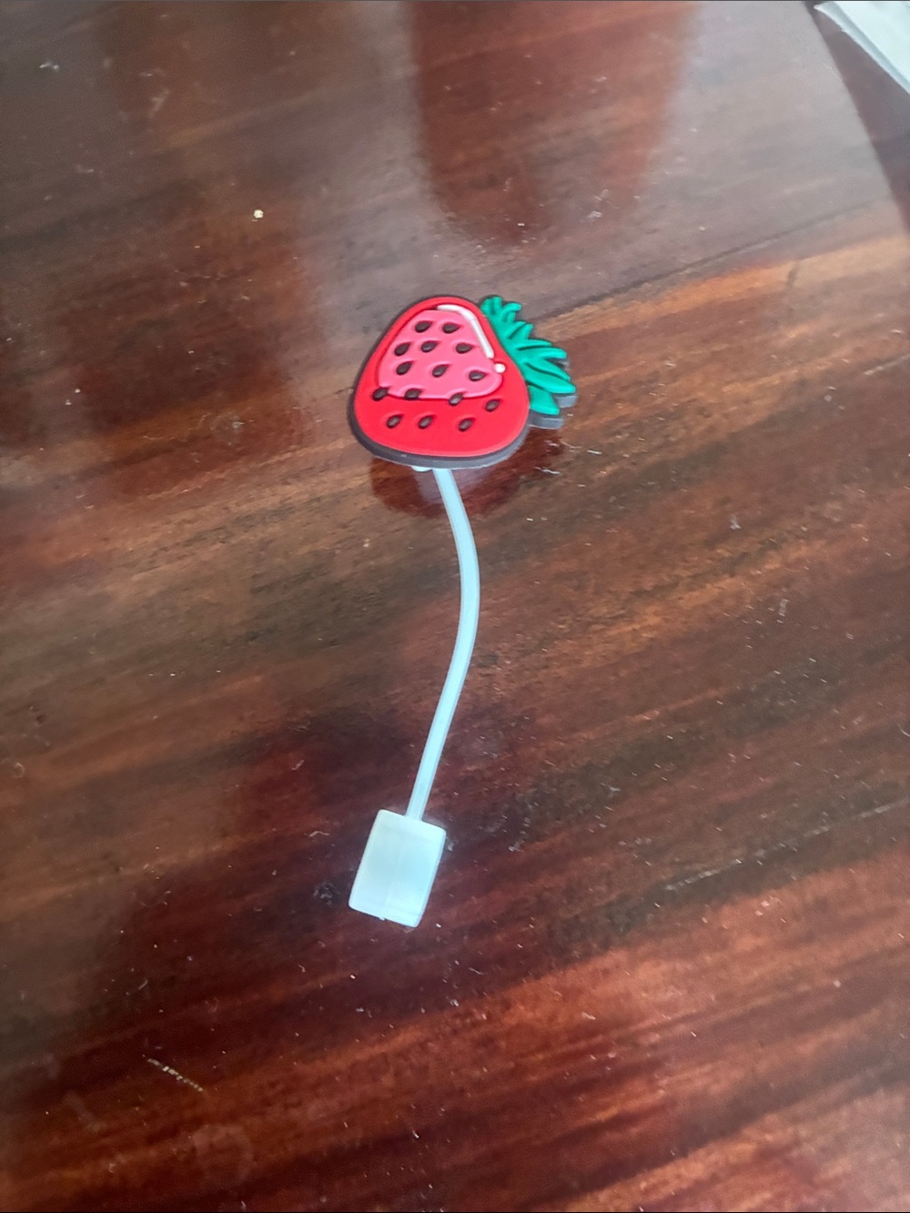 Strawberry straw topper